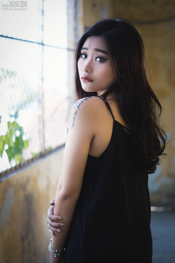 年轻的朋友妻子电影
